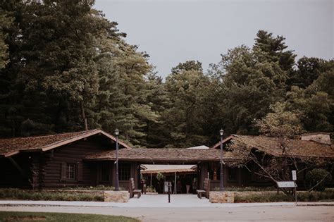 White pines lodge - White Pines Lodge